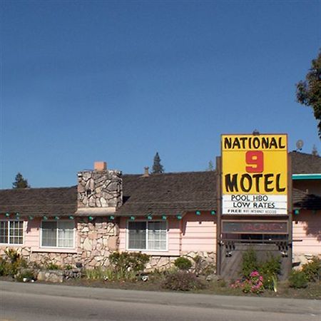 National 9 Motel Santa Cruz Exteriér fotografie