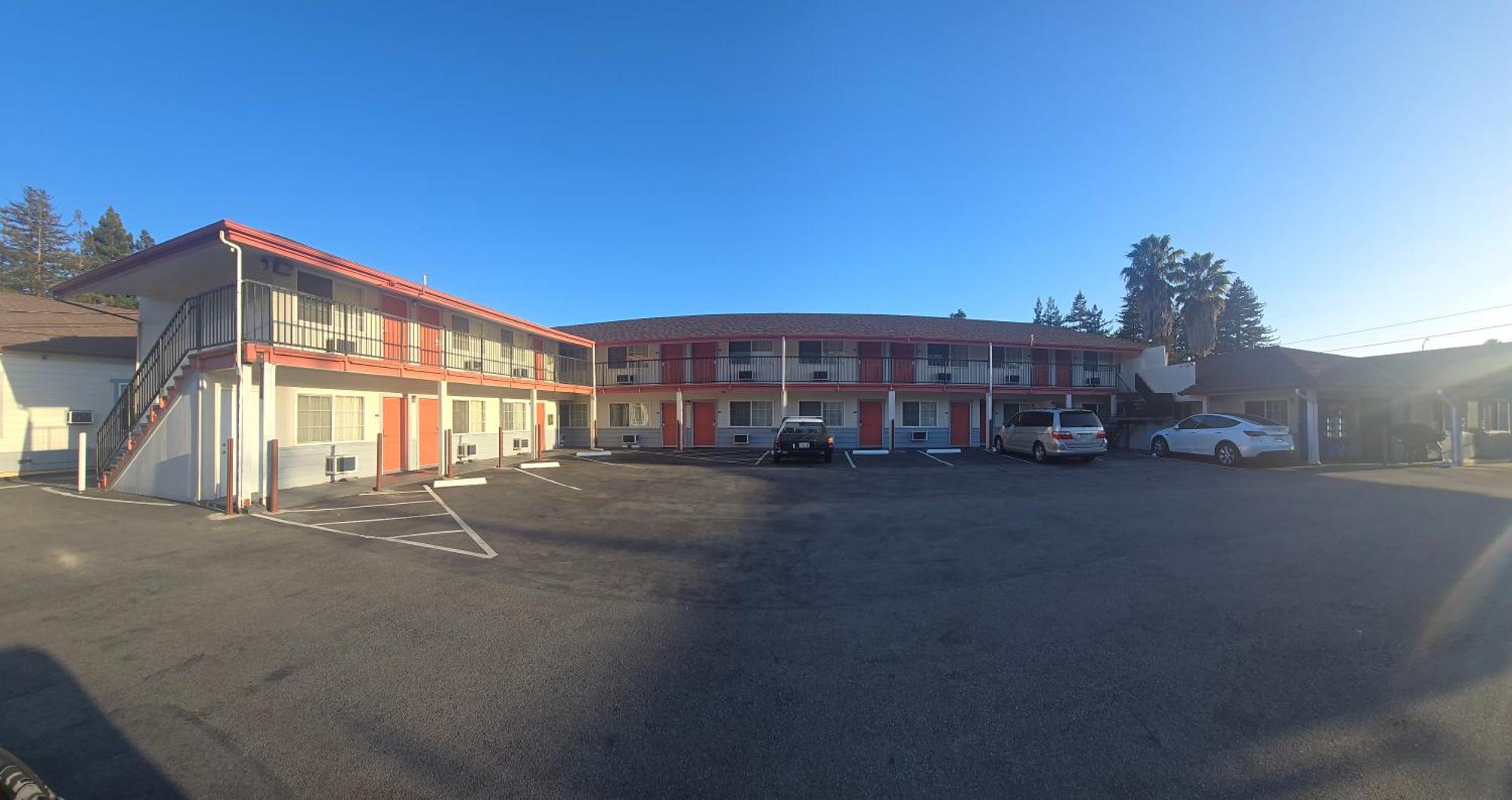National 9 Motel Santa Cruz Exteriér fotografie